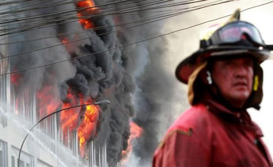 En este momento estás viendo Incendio devora el Museo Nacional de Rio, una joya cultural de Brasil