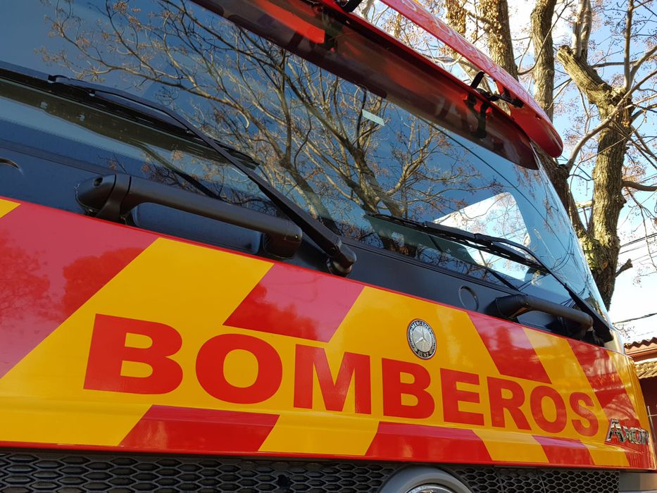 Lee más sobre el artículo Bomberos advierte sobre uso de cargadores de celular