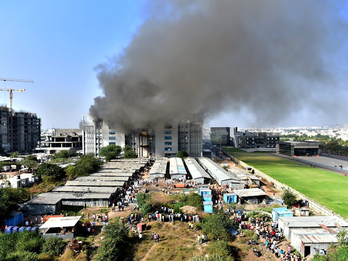 En este momento estás viendo Incendio en una de las sedes del mayor fabricante de vacunas del mundo en India: al menos cinco muertos